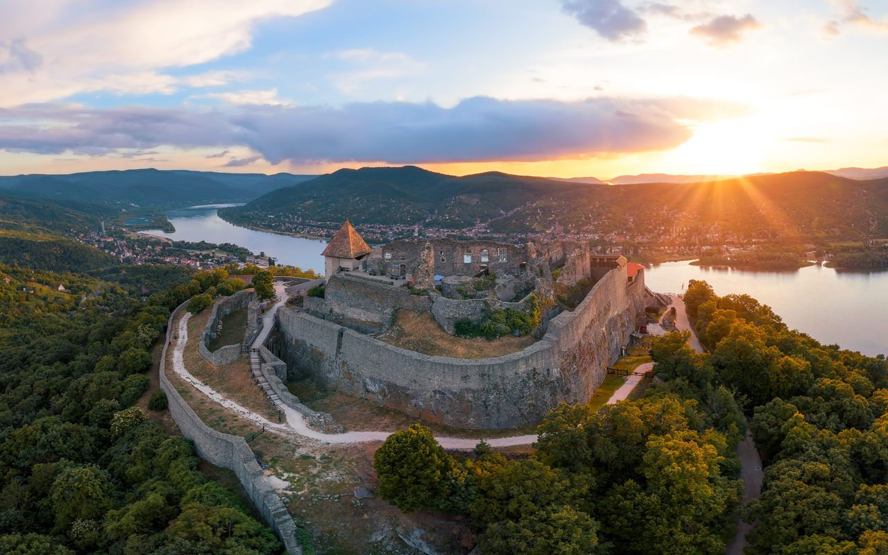 Hungary Takes EU to Court Over Russian Energy Ban in Landmark Challenge