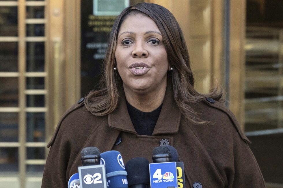Prosecutor charged with official document forgery
