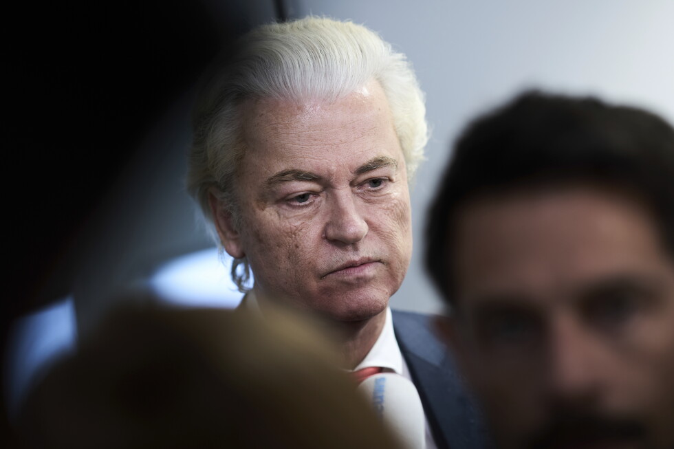 Dutch government collapses after PVV withdraws from coalition over immigration policy