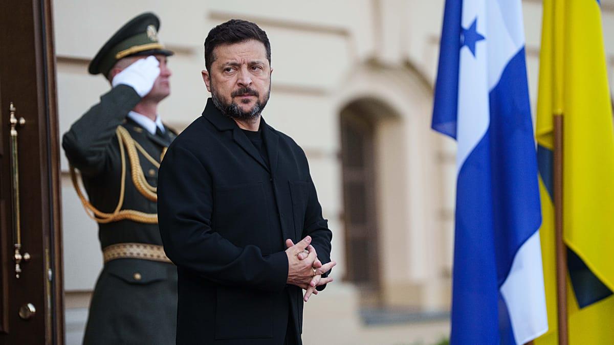 'A week will be enough' - Zelensky issues ultimatum to Lucashenko overdrone-guidance training