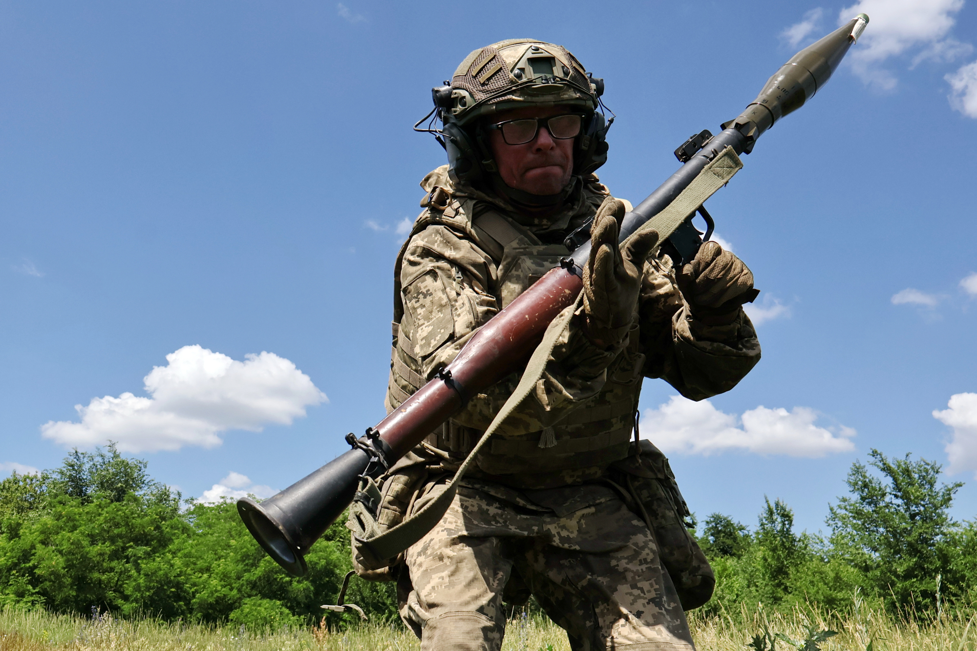 Ukranian representative staff members people to be aert, claying massive Russian attacks in comming days